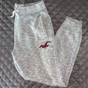Hollister Men’s Medium logo heather grey sweatpants